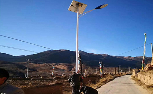 乌恰智慧路灯安装必备设计要素：打造高效智能的城市照明系统