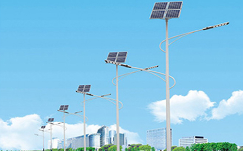 北方冬季乌恰太阳能路灯的保养要点